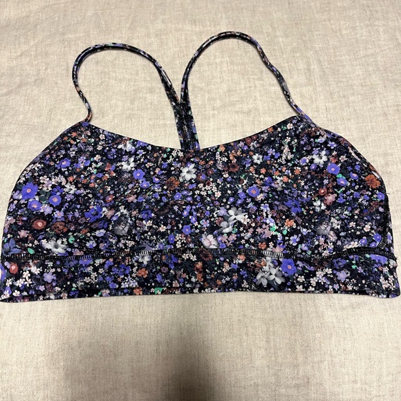 Lululemon flow-y bra - Picture 1 of 3
